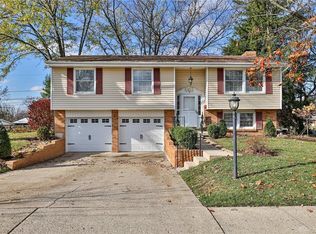 901 Avey Ln, Englewood, OH 45322