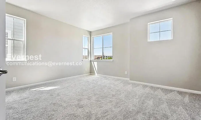 12492 Childers St — Photo 9
