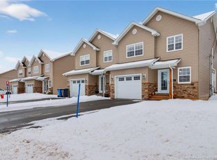 263 Dolbeau, Dieppe, NB E1A 9P9