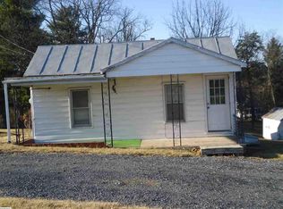 1378 New Hope Rd, Staunton, VA 24401