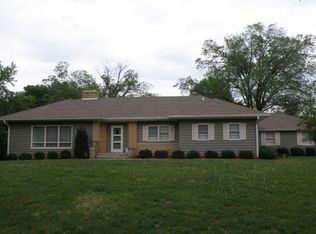 925 Huntington Rd, Emporia, KS 66801