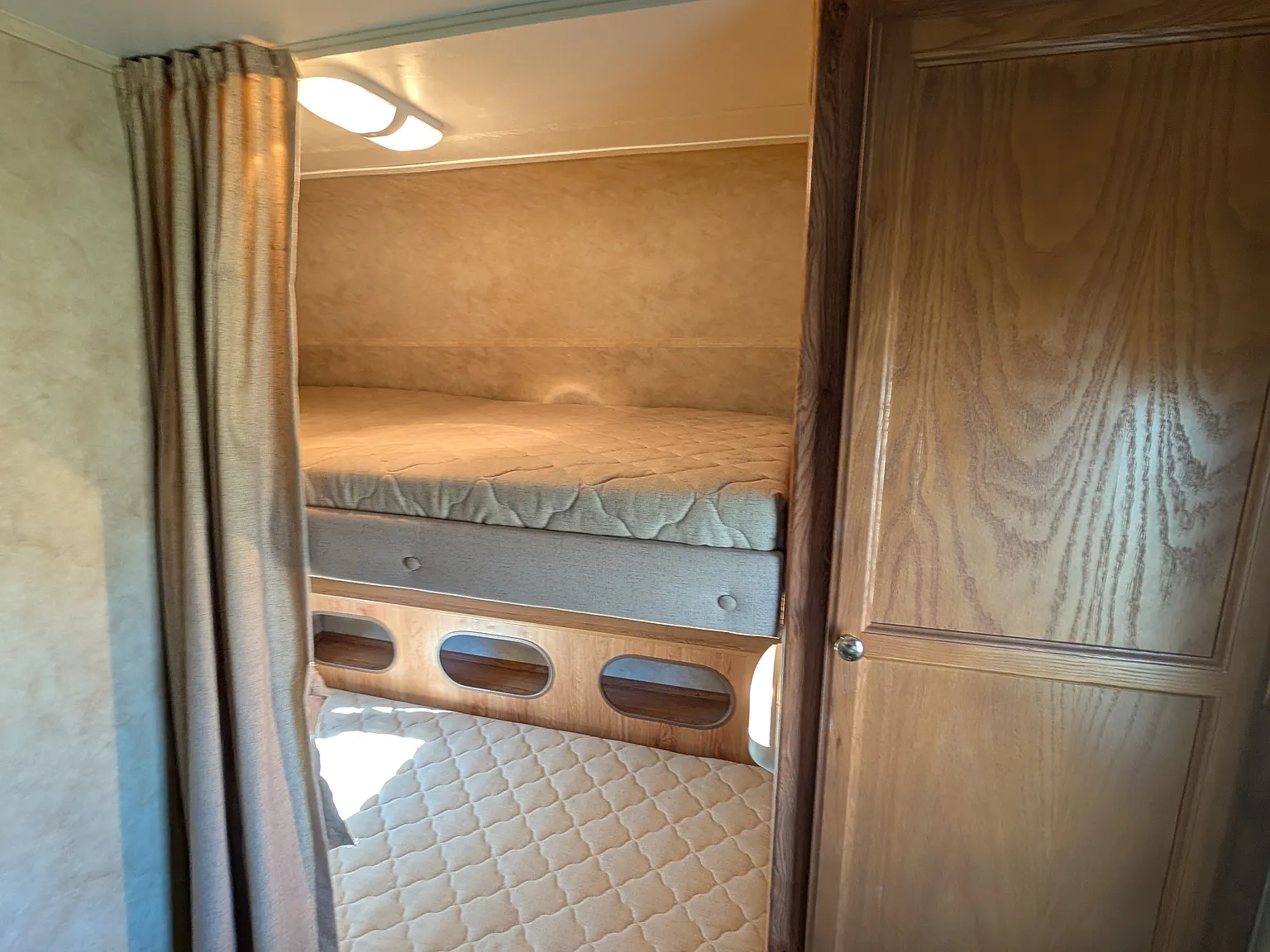 2 bed, 250 sqft, $565 — Photo 4