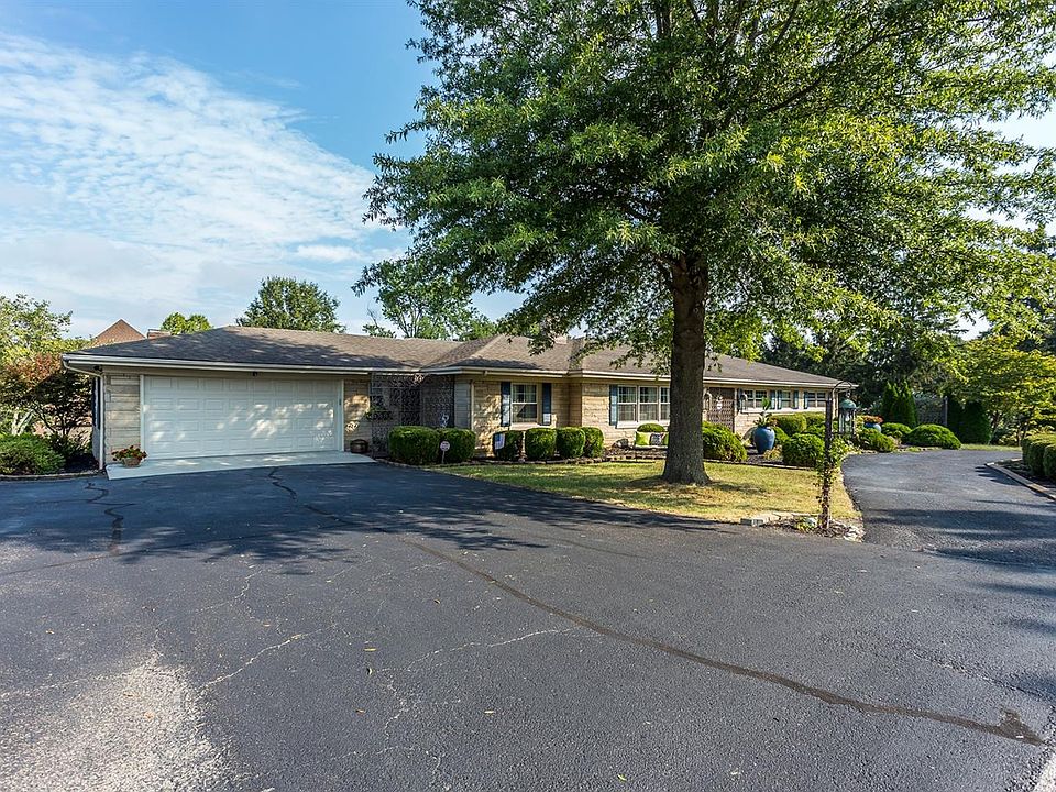 1st image of 104 Belair Dr