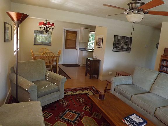 4th image of 1015 N Ainsworth Ave