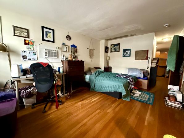 263 River St APT 1