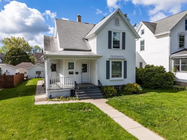 512 2nd St, Baraboo, WI 53913