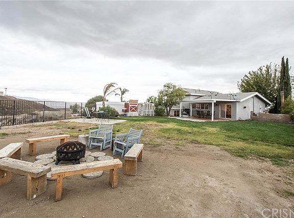 3rd image of 25601 Oakbar Ct