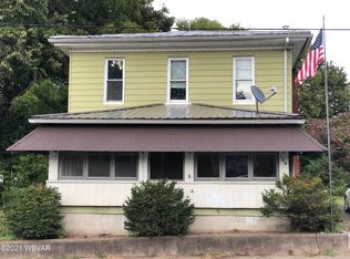 104 2nd St, Montgomery, PA 17752