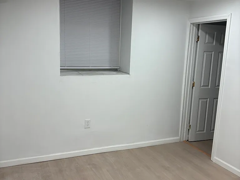 43 Broadway #43 — Photo 3