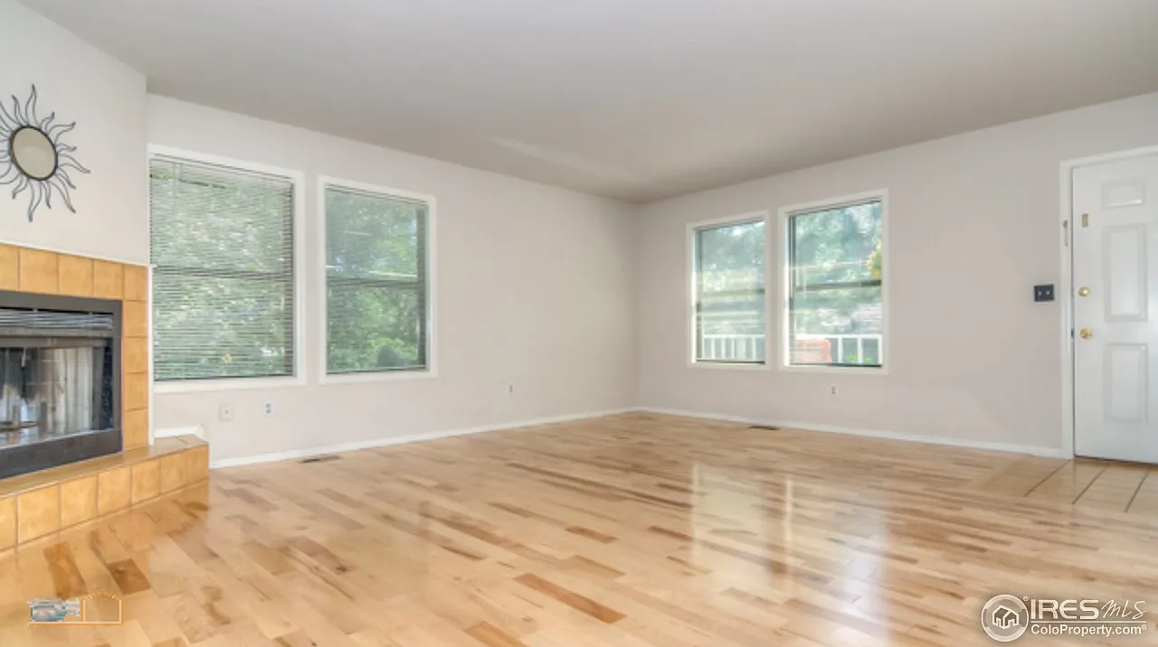 1253 Elder Ave — Photo 3