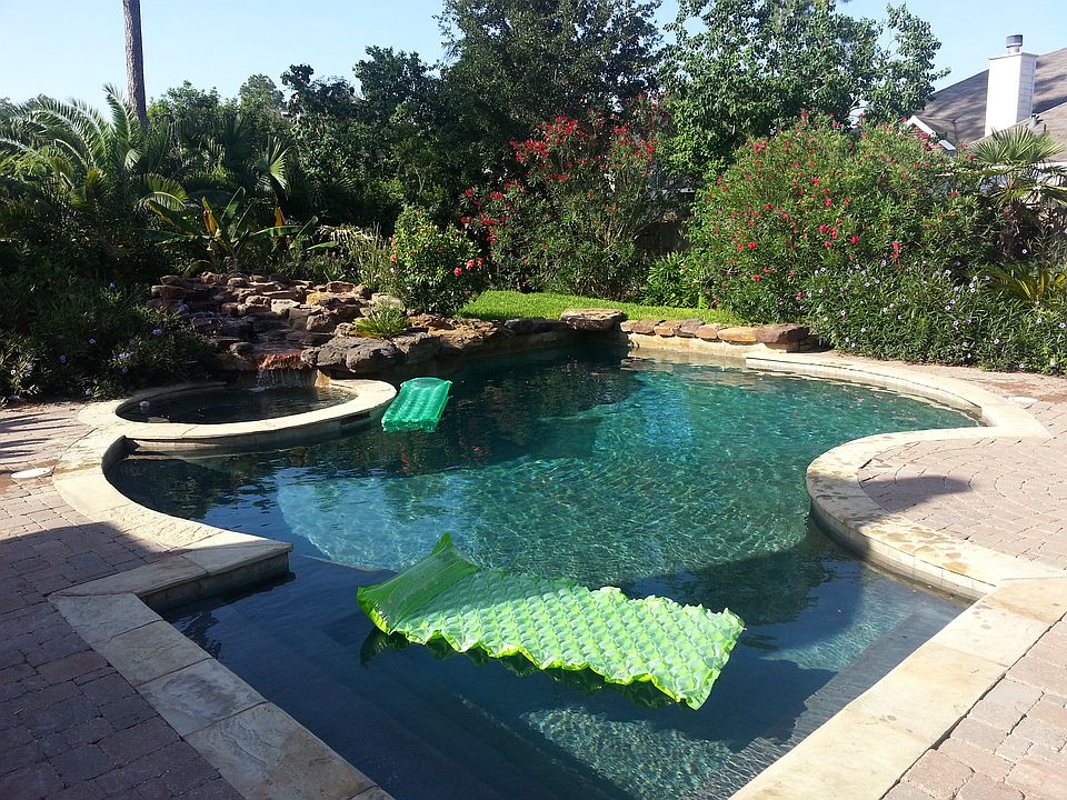 2nd image of 6819 Laurel Maple Ct
