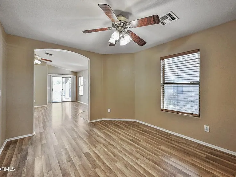 10930 W Wilshire Dr — Photo 9