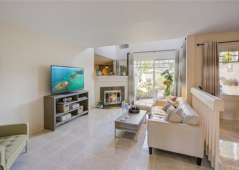 Chapman Villas Apartments Fullerton, CA Zillow