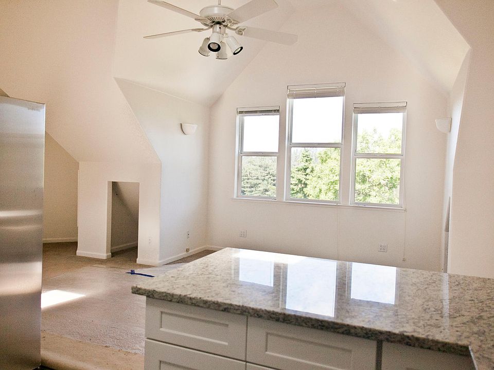 living roofrom kitchen