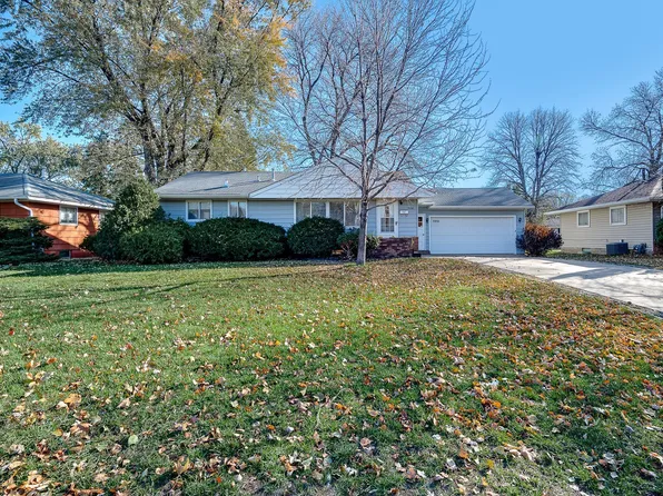 5930 Pearson Dr, Brooklyn Center, MN 55429