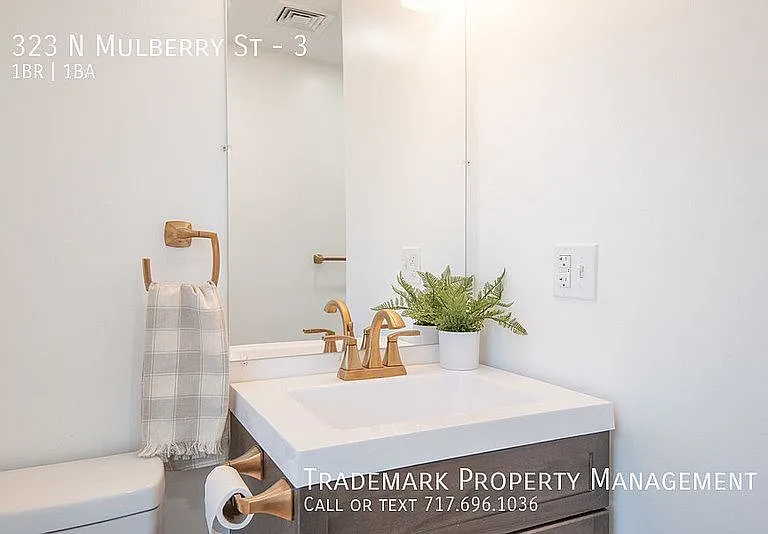 323 N Mulberry St #3 — Photo 14