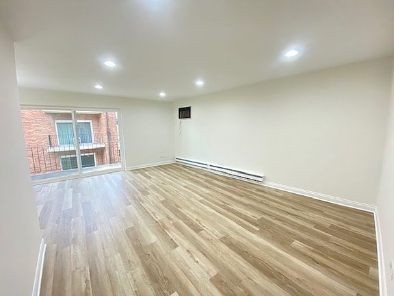 3rd image of 9724 S Karlov Ave APT 210