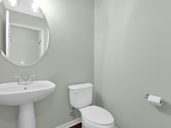 5th image of 1212 Green Dr