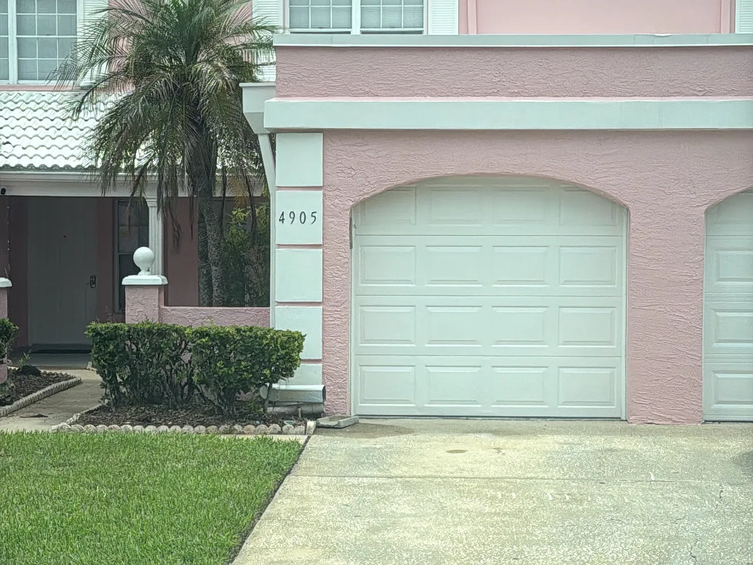 2 bed, 2.5 bath, 1228 sqft, $2,050 — Photo 1