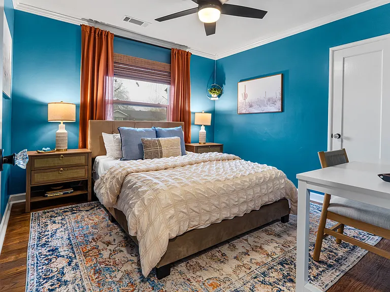 701 S Sowell St #701 — Photo 11