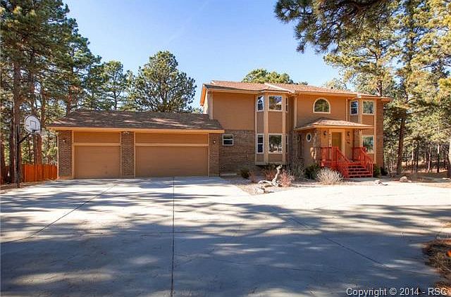 Meticulously maintained with plenty of parking