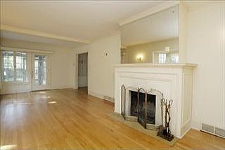 4th image of 1321 Hillcrest Ave