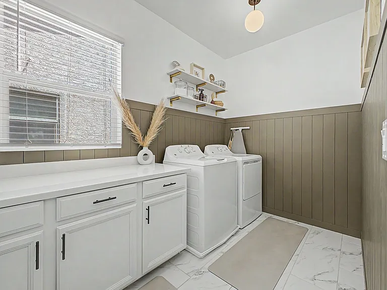 8137 Skye Plum St — Photo 36