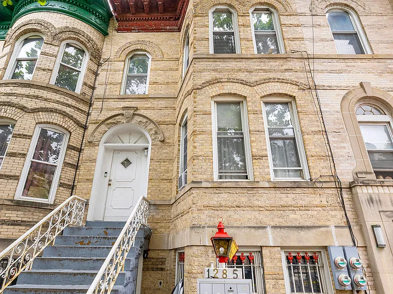 1285 Hancock St #2 — Photo 8