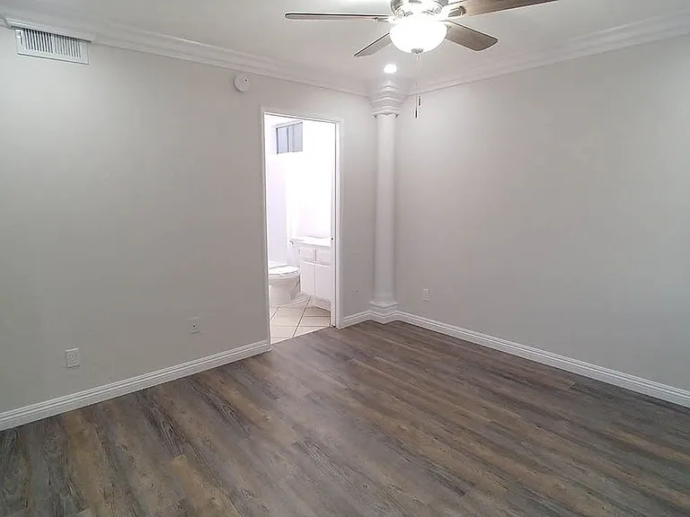 14242 Roscoe Blvd — Photo 40
