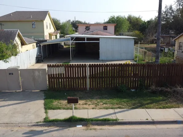 2717 Santa Clara St, Laredo, TX 78046