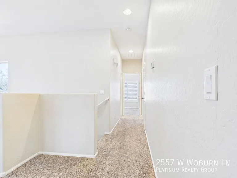 2557 W Woburn Ln — Photo 24