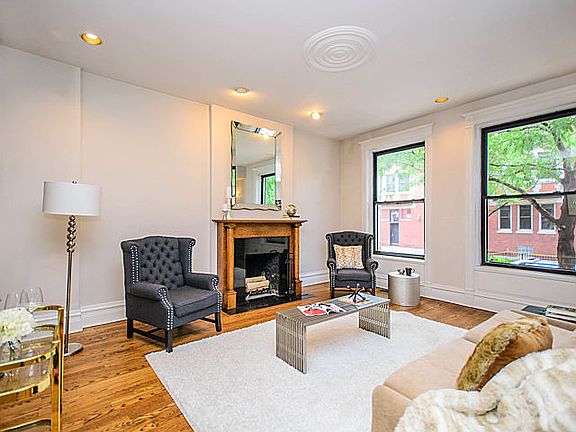 2nd image of 808 W Buckingham Pl #1