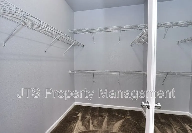 4086 Pinoche Peak Way — Photo 14