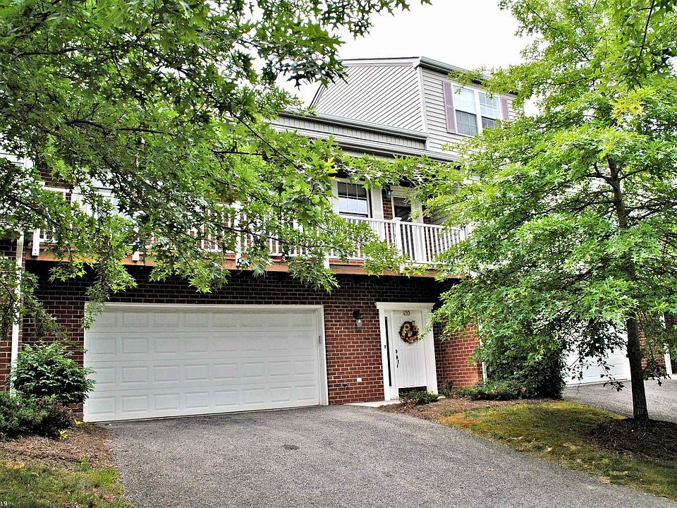 1st image of 420 Oaktree Blvd