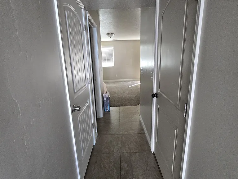 2340 S Knights Way — Photo 13