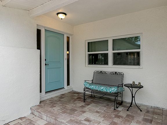 5th image of 109 Terry St