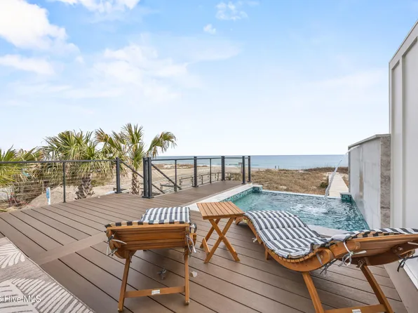 601 Fort Fisher Boulevard S #B, Kure Beach, NC 28449