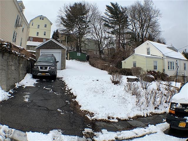 1st image of 95 Portland Pl