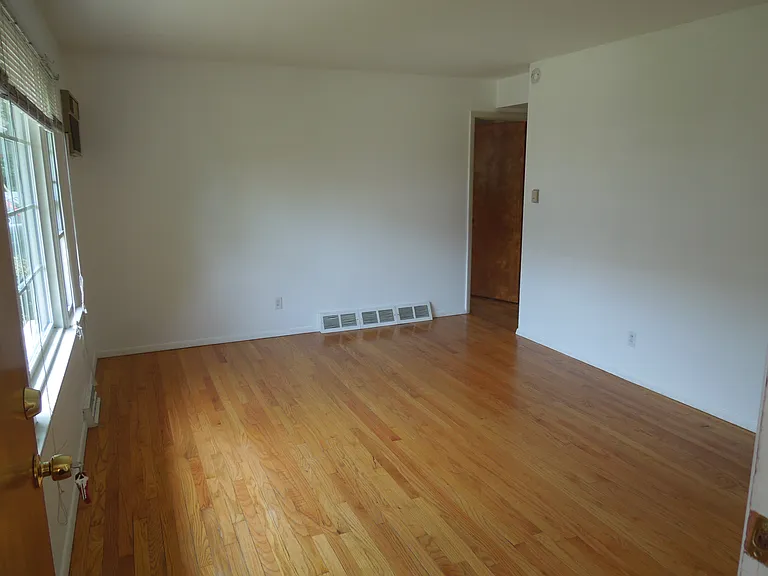 1615 Indiana St — Photo 12