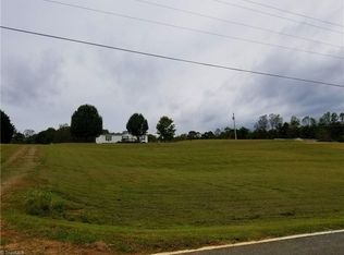 1604 Ring Rd, Westfield, NC 27053