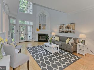 11424 Hollow Timber Way, Reston, VA 20194