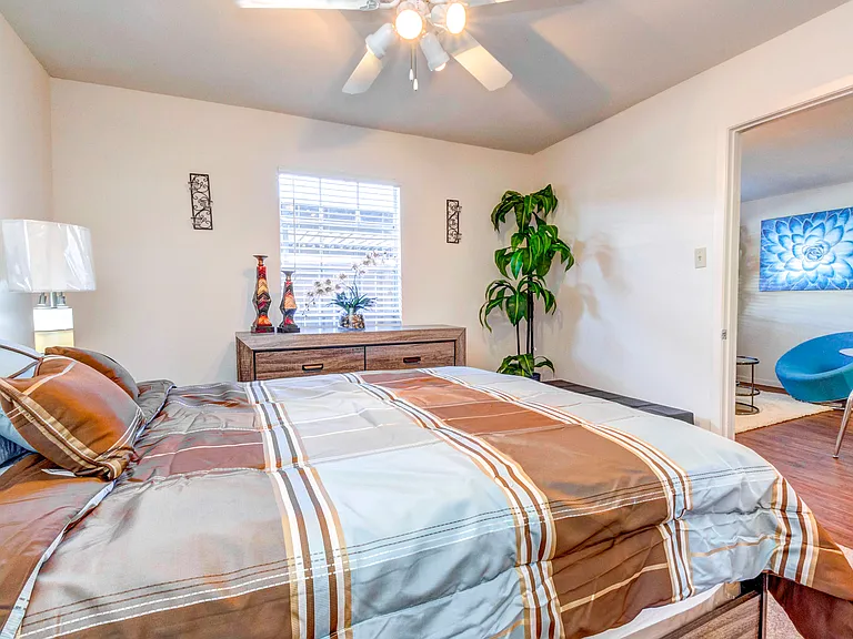 6041 Winsome Ln — Photo 22