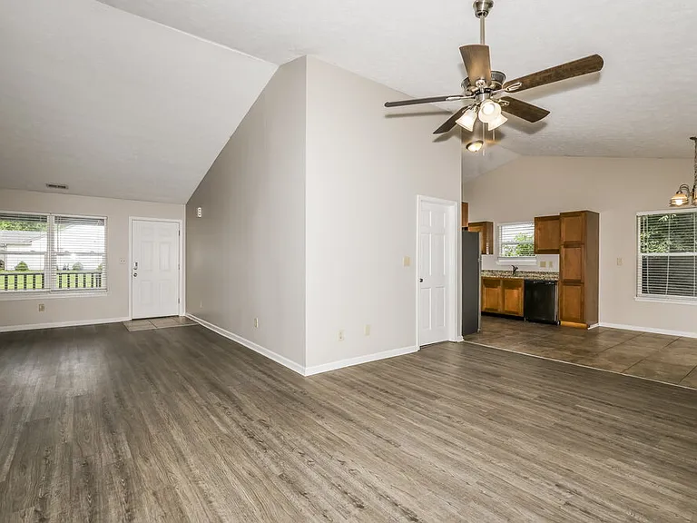 5631 Nodlehs Ct — Photo 4