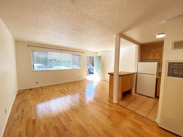 2925 Ellis St #2 — Photo 2