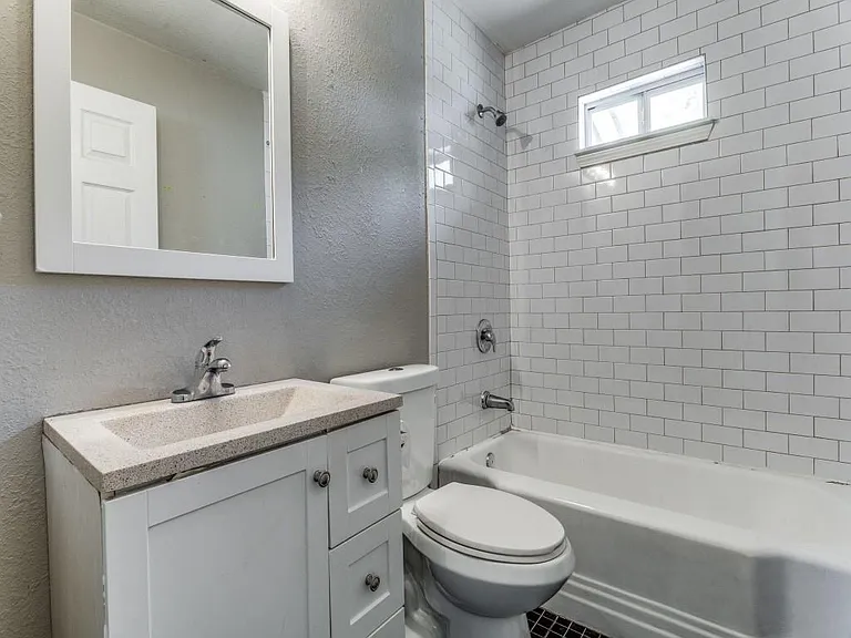 1136 Garland Ave — Photo 6