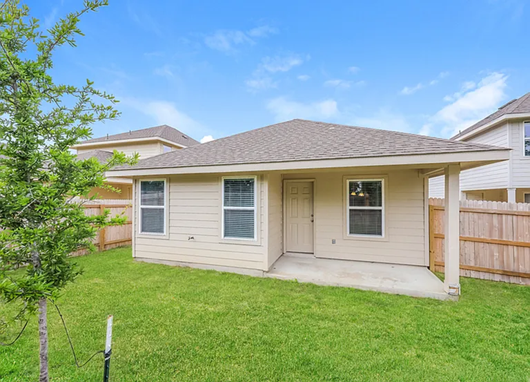 3627 Somers Crst — Photo 1