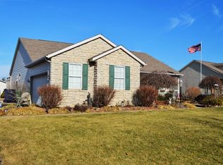 43 Jefferson Ridge Dr, Pataskala, OH 43062