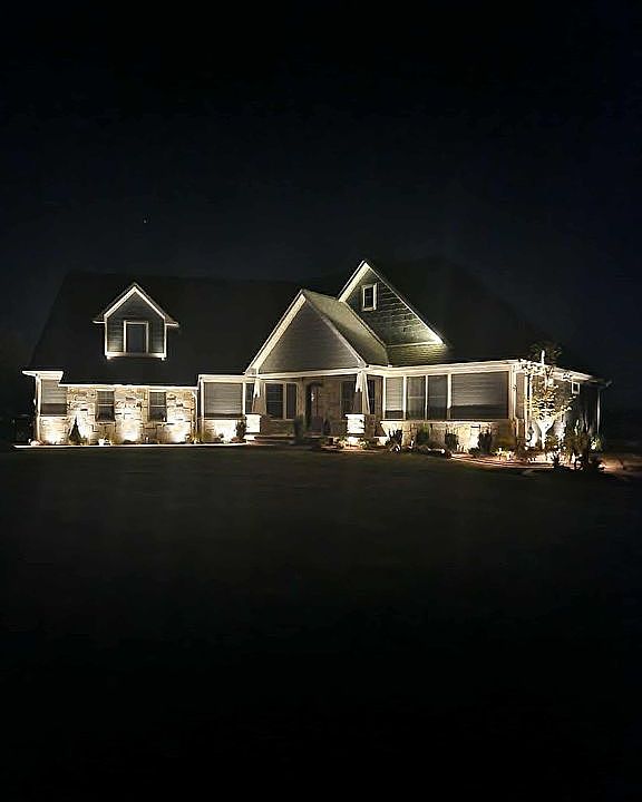 2nd image of 348 E Burdick Rd