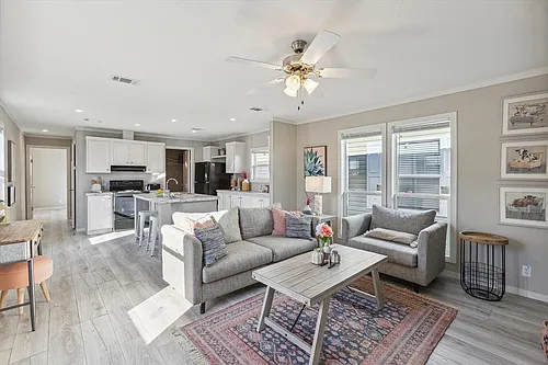 Floor plan $66,995 | Red. 76 | Buy