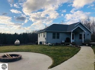 2793 Meiers Rd, Mesick, MI 49668